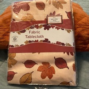 Sultan’s Linens Fall Leaves Oblong Fabric Tablecloth 60”x 84”